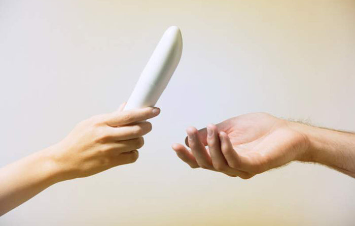 How to discuss sex toys with friends?